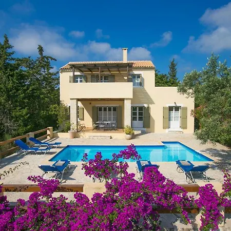 Willa Sleeps 6 Pool Air Con Wifi *