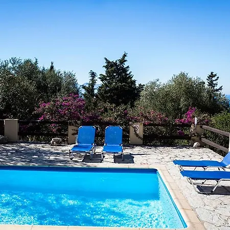 Sleeps 6 Pool Air Con Wifi Willa *